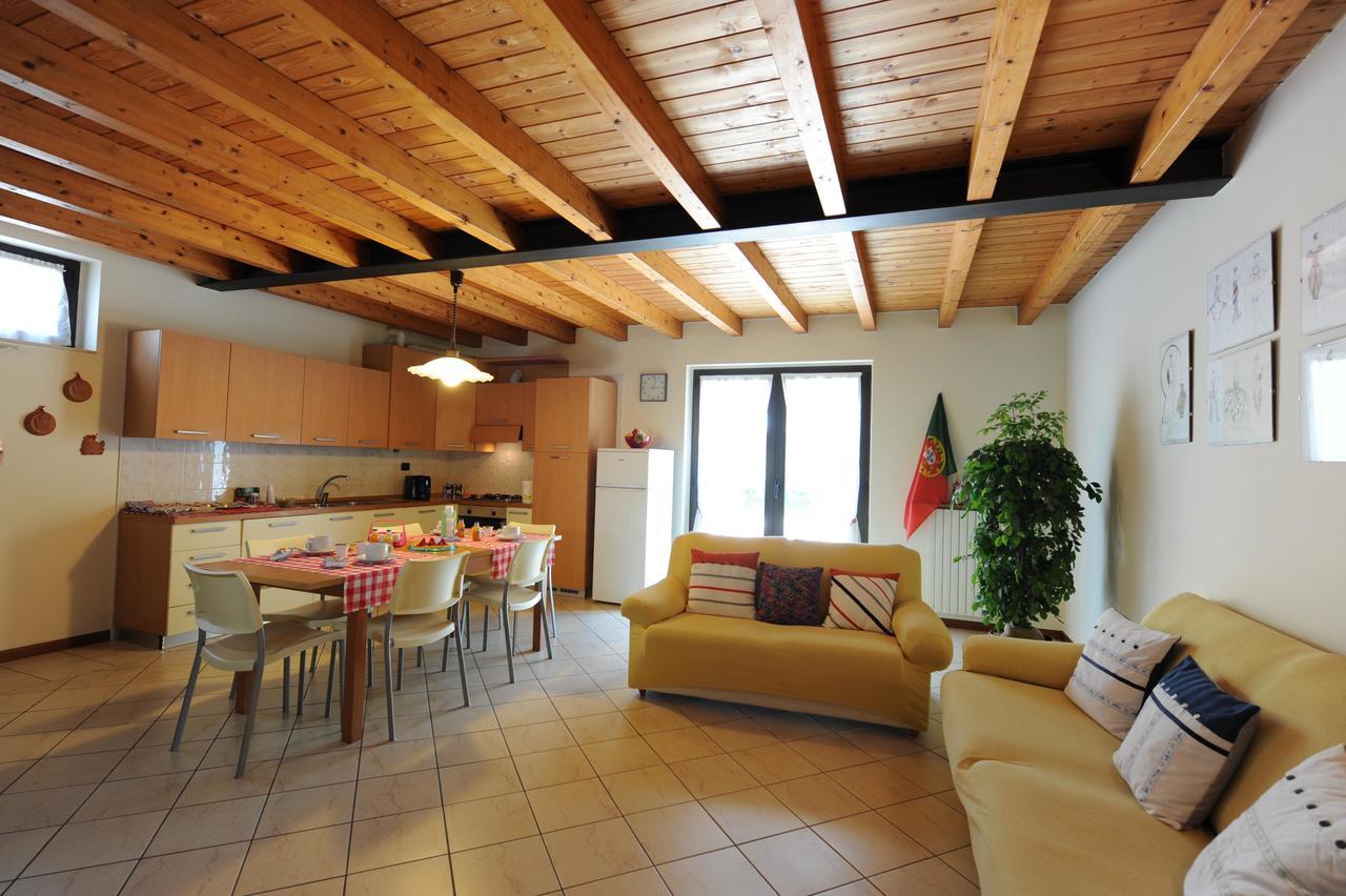 Casa Vacanze DalMolin Hotel Valeggio sul Mincio Esterno foto